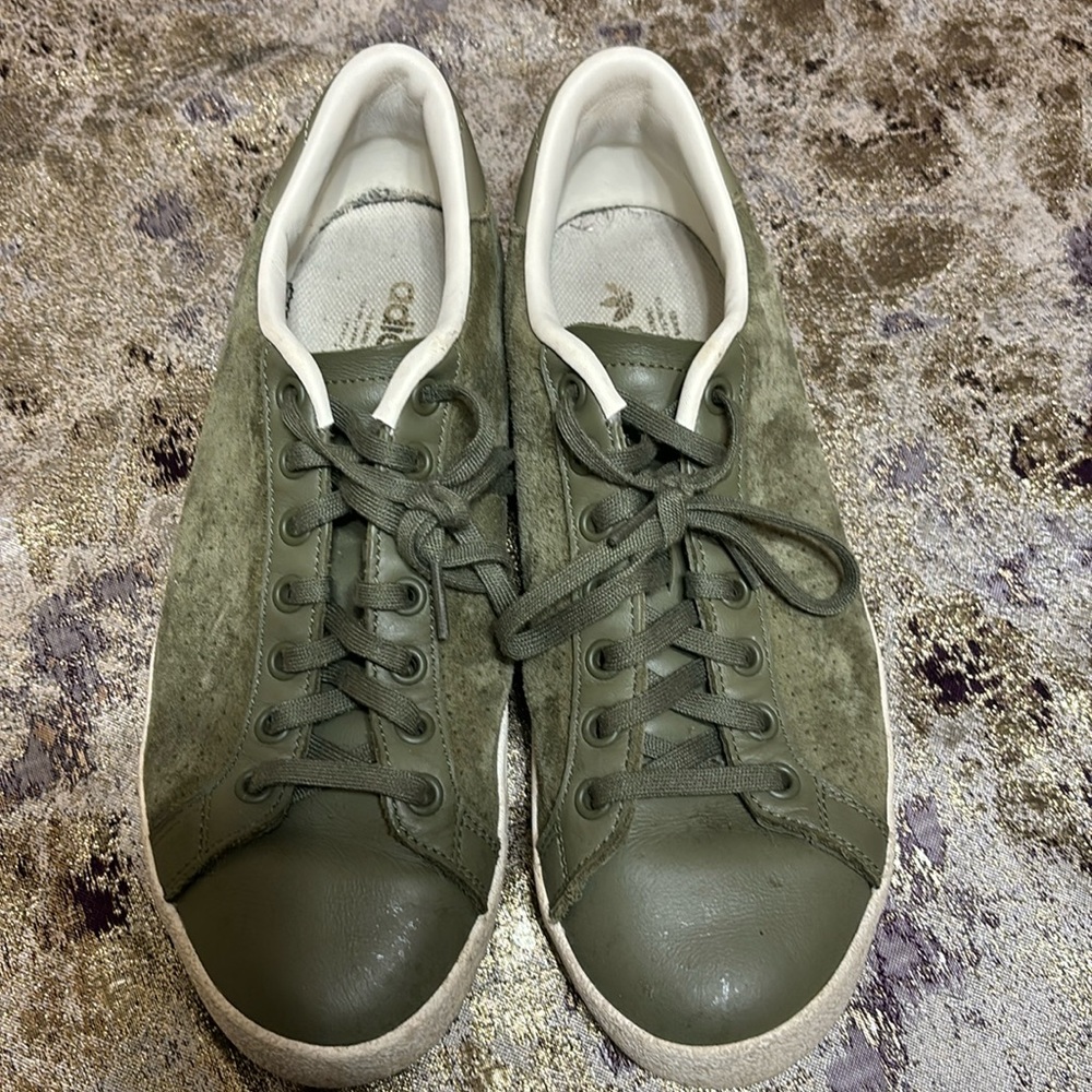 Men’s olive green adidas
